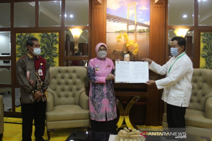Kementrian PUPR serahkan hibah dua sekolah ke Pemkab Batola