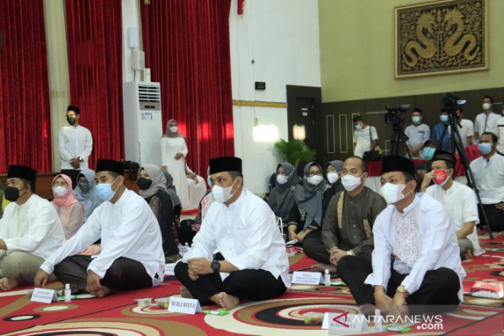 Shalat hajat doakan keselamatan seluruh warga Banjarbaru