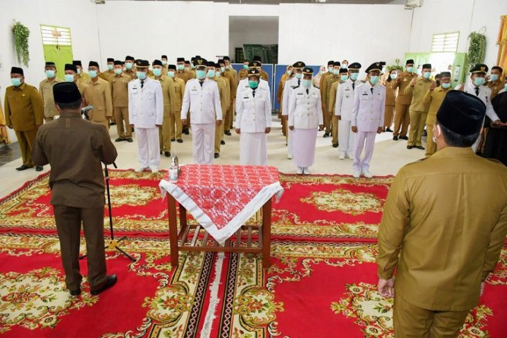 Lantik 54 pejabat administrator, Bupati Sergai sampaikan 5 pesan penting