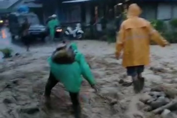 Hujan deras sebabkan banjir dan longsor di Kabupaten Lebong