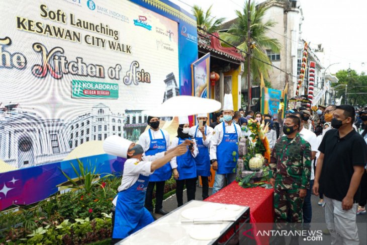 Pemkot Medan ingatkan protokol kesehatan di Kesawan City Walk