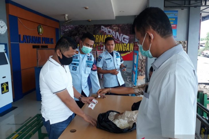 Petugas Rutan temukan barang diduga narkoba dalam bungkus nasi