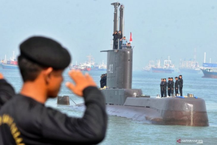 Pencarian kapal selam KRI Nanggala-402 masih nihil