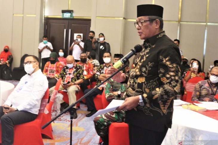 Bupati Maluku Tenggara minta Pemprov Maluku adil bagi kue pembangunan
