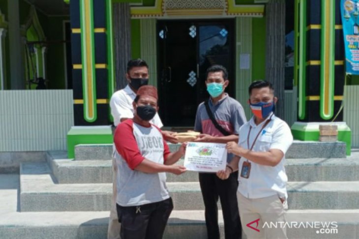 PT Timah salurkan bantuan untuk GP Anshor Basel dan Masjid Nurul Falah Ketapang