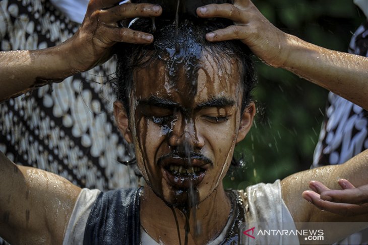 Tujuh jam menari peringati Hari Bumi 