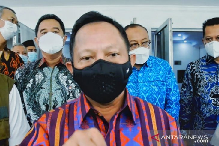Mendagri minta larangan mudik dipatuhi agar tidak seperti di India
