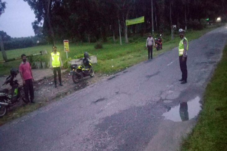 Polres Simalungun patroli Subuh antisipasi balap liar di Bulan Ramadhan