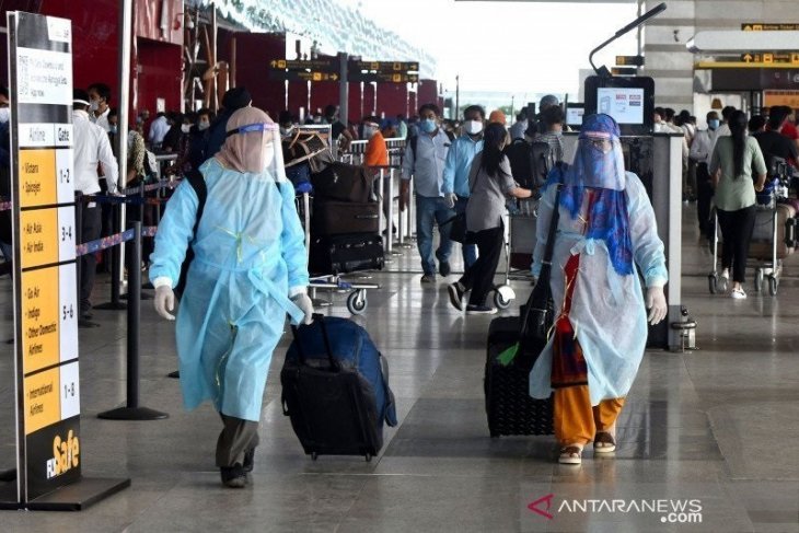 59 pelaku perjalanan asal India positif COVID-19
