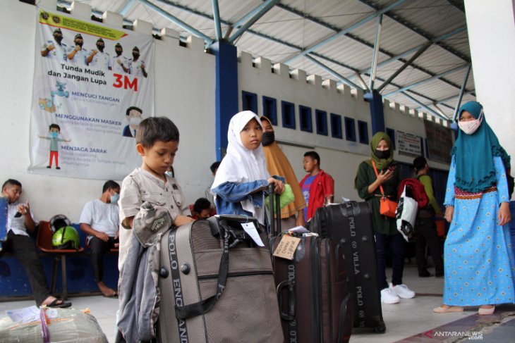 Tidak mudik itu mematuhi ajaran agama juga