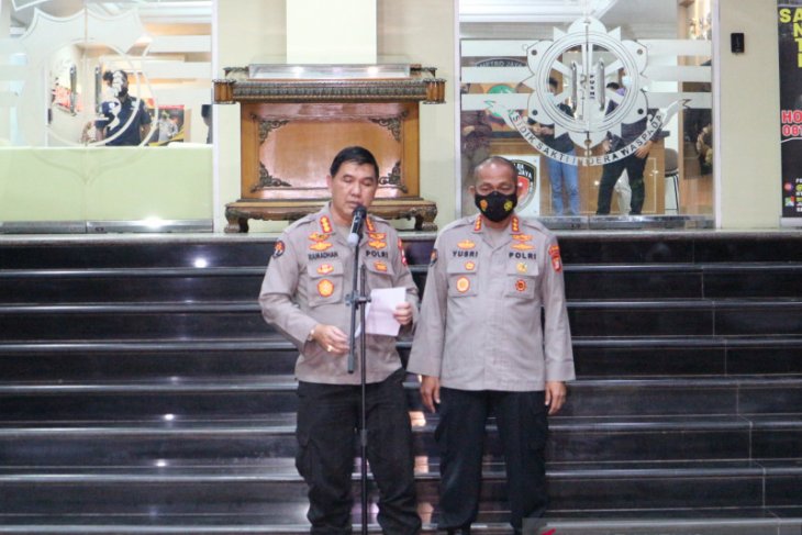 Densus 88 Polri temukan bahan baku peledak di bekas markas FPI