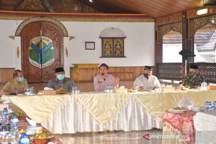 Bupati Batanghari pimpin rapat PPKM mikro bersama Forkompinda