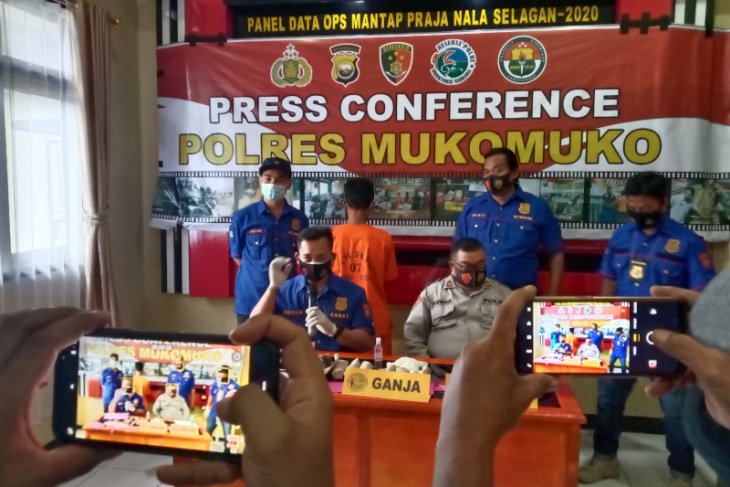 Polisi tangkap seorang pengedar narkoba di Mukomuko