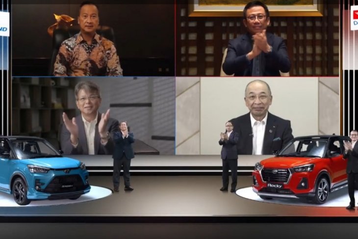 Toyota Raize dan Daihatsu Rocky diperkenalkan di Indonesia