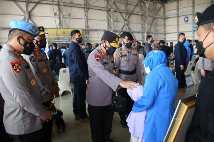 Kapolri tawari anak prajurit KRI Nanggala-402 jadi anggota Polri
