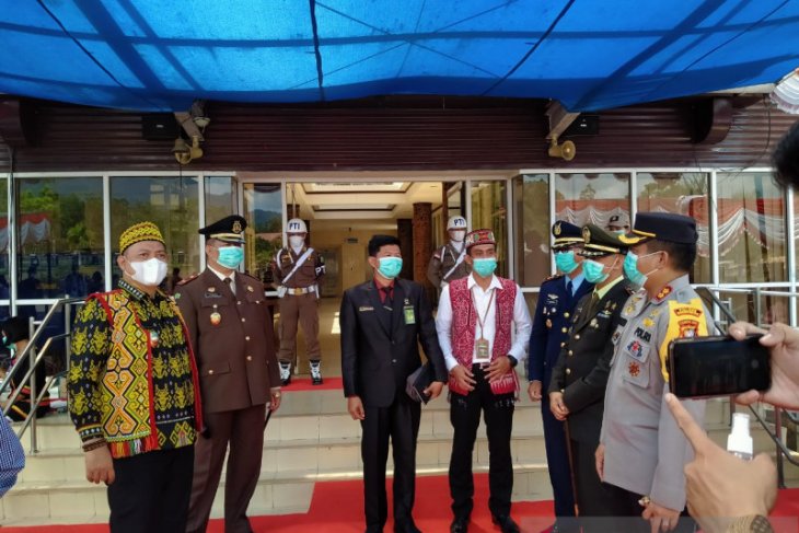 Bupati Bengkayang terapkan PPKM mikro hingga desa