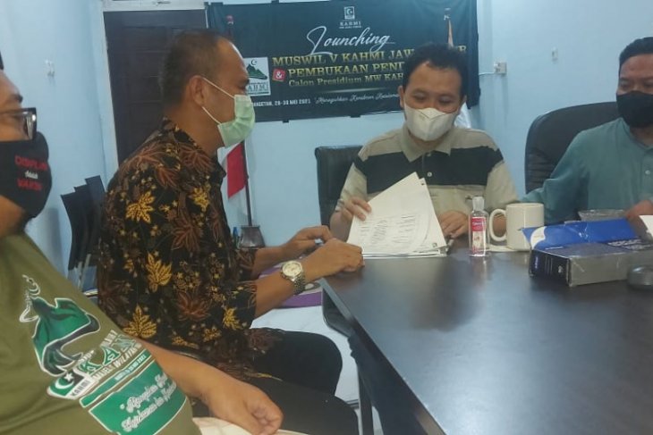 Wakil Ketua Kadin Jatim daftar calon Presedium KAHMI Jatim