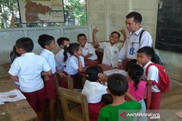 Merdeka belajar dan kepastian pendidikan