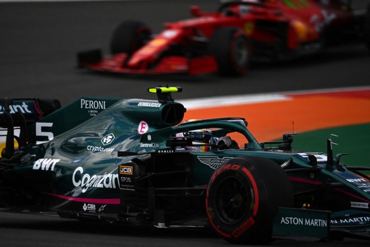 Vettel sedikit terhibur dengan hasil kualifikasi GP Portugal