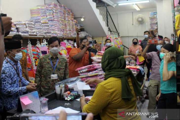 Gibran kembalikan uang Pungli ke warga Gajahan