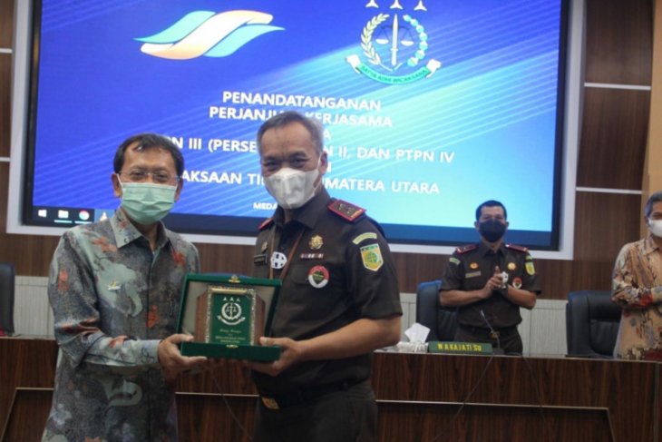 Kejati Sumut tanda tangani kerja sama bidang Datun dengan PTPN II
