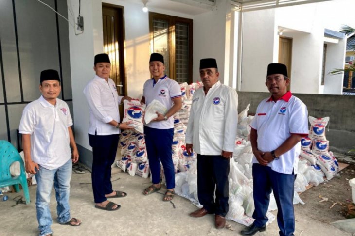 Partai Perindo Langkat bagikan 800 paket sembako