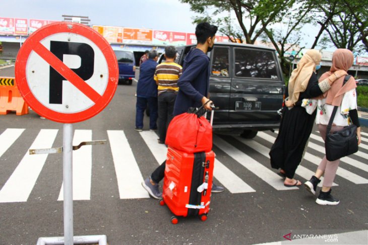 Mudik di Bandara Malang