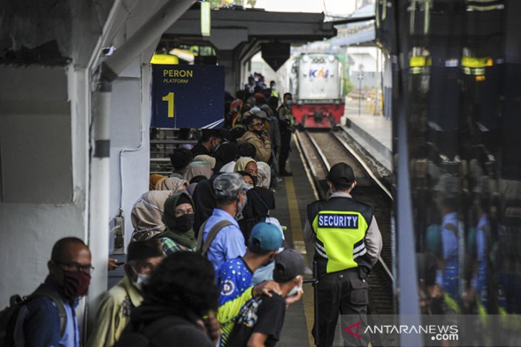 Pembatasan operasional kereta api 