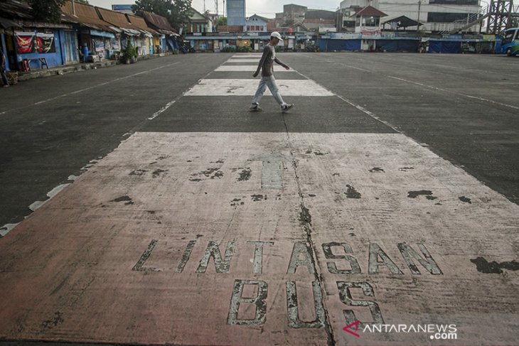 Pemberlakuan larangan mudik di terminal Cicaheum 