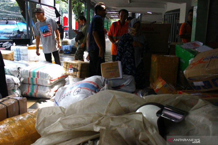 Pengiriman Paket Melalui Kereta