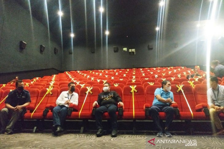 Bupati Kotawaringin Timur izinkan bioskop dibuka