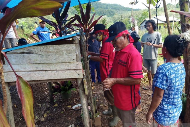 Masyarakat gelar ritual