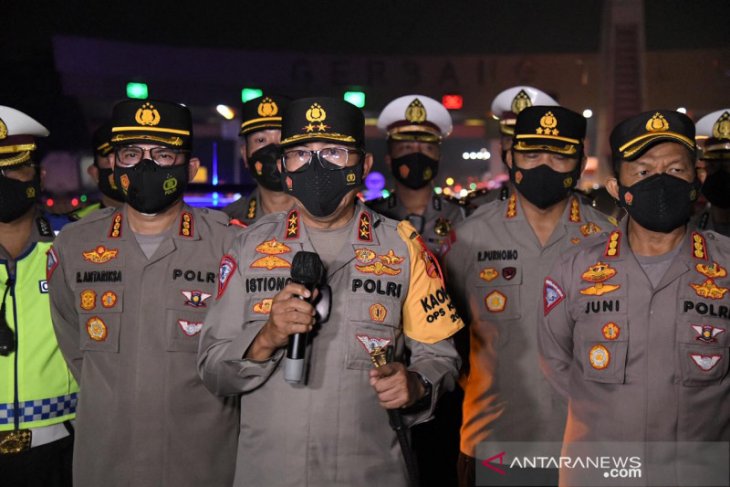 Polri putar balik 32.815 kendaraan terindikasi akan mudik