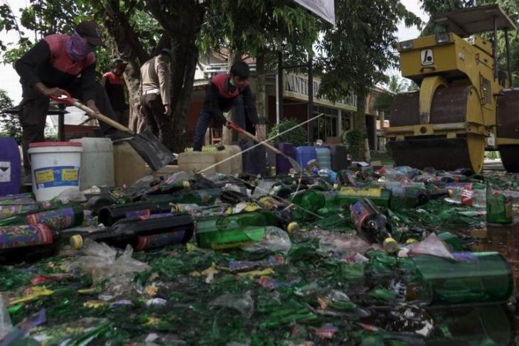 Pemusnahan barang bukti hasil razia