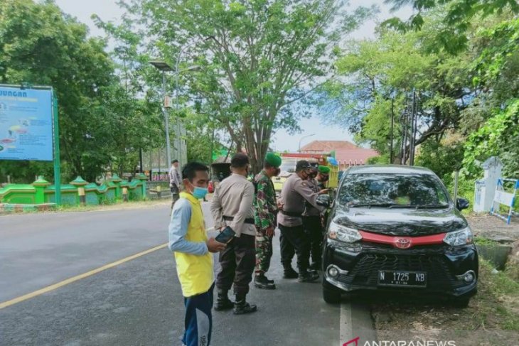 Hari kedua larangan mudik, jalur pantura Situbondo terpantau lengang