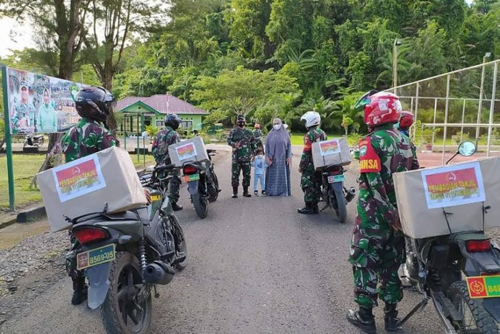 Begini cara Kodim Simeulue bagi takjil tanpa kerumunan