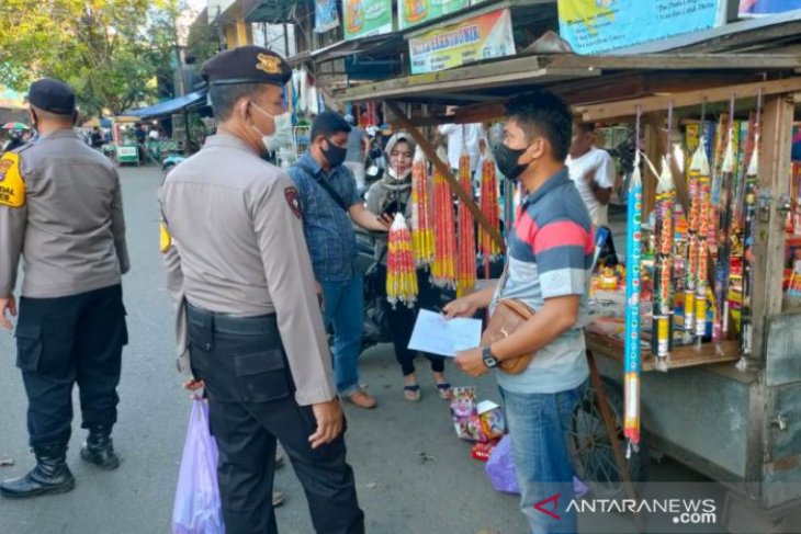 Polisi amankan ratusan petasan dan kembang api berdaya ledak tinggi
