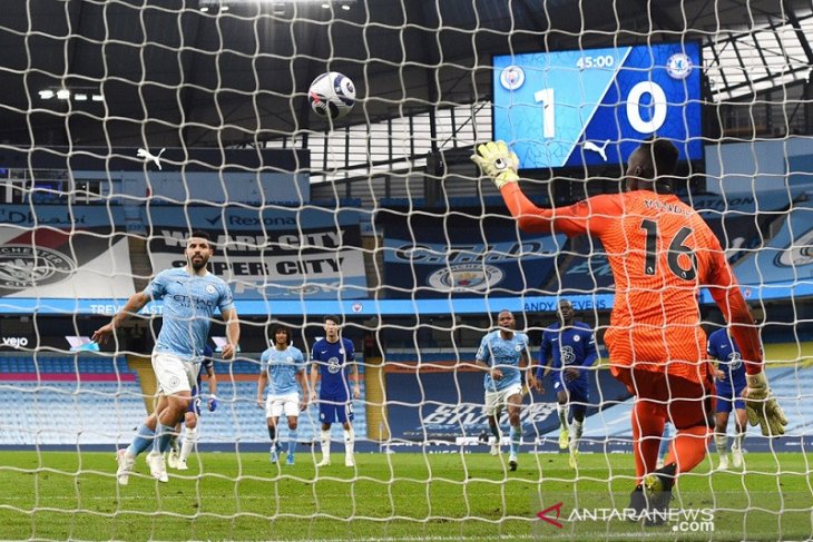 Aguero meminta maaf atas kegagalannya mengkonversi penalti