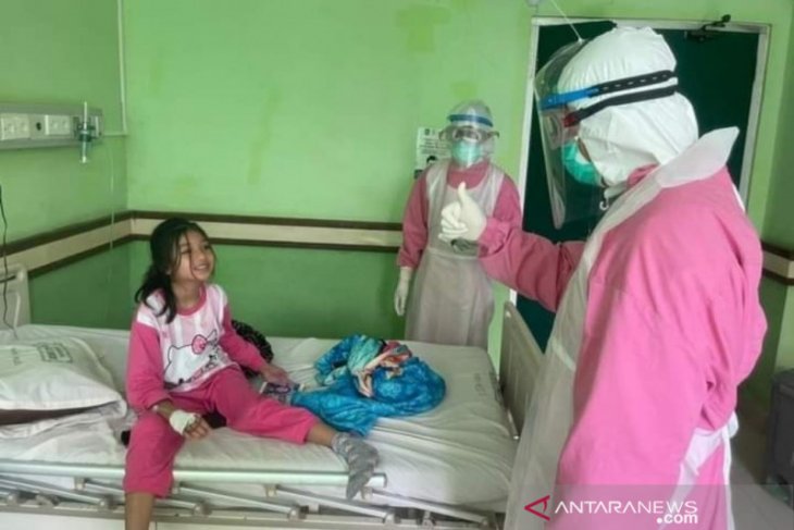 Gubernur NTB sapa pasien COVID-19 di ruang perawatan