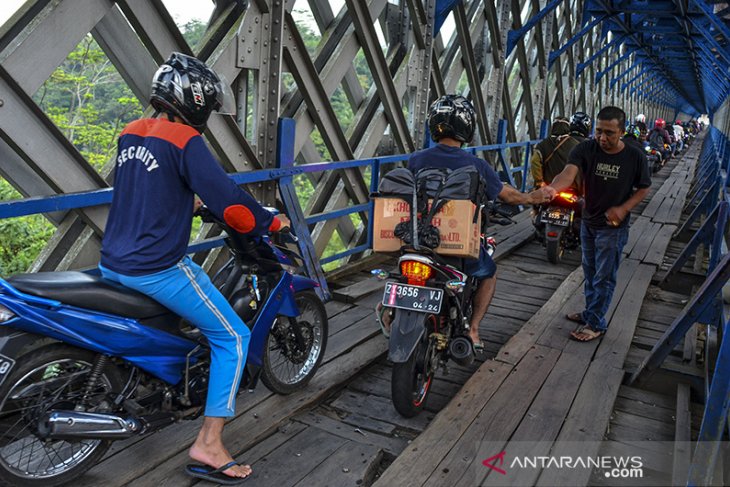 Jalur mudik alternatif selatan Jawa