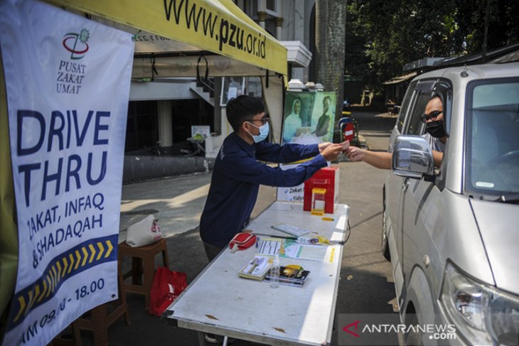 Layanan pembayaran zakat tanpa turun 