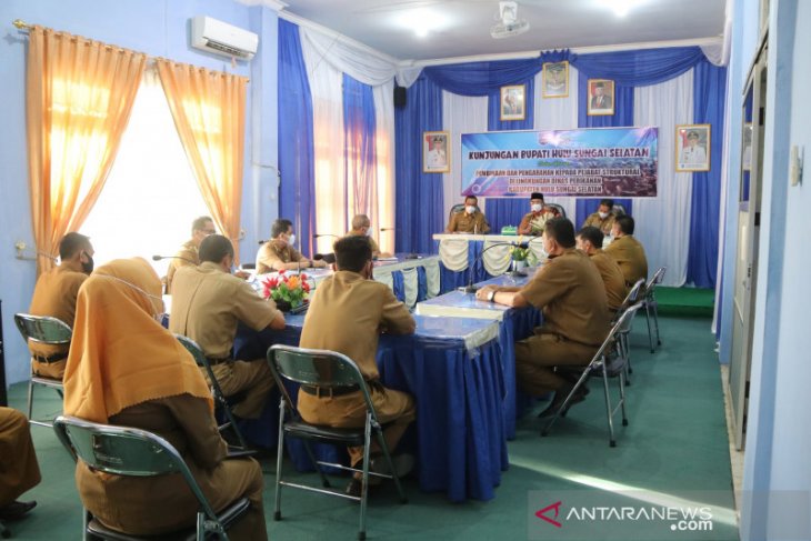 Bupati HSS berikan arahan dan pembinaan untuk jajaran Dinas Perikanan