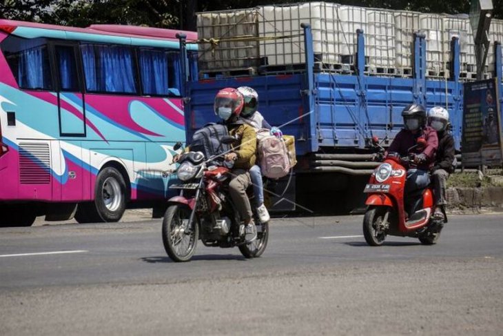 Pemudik sepeda motor