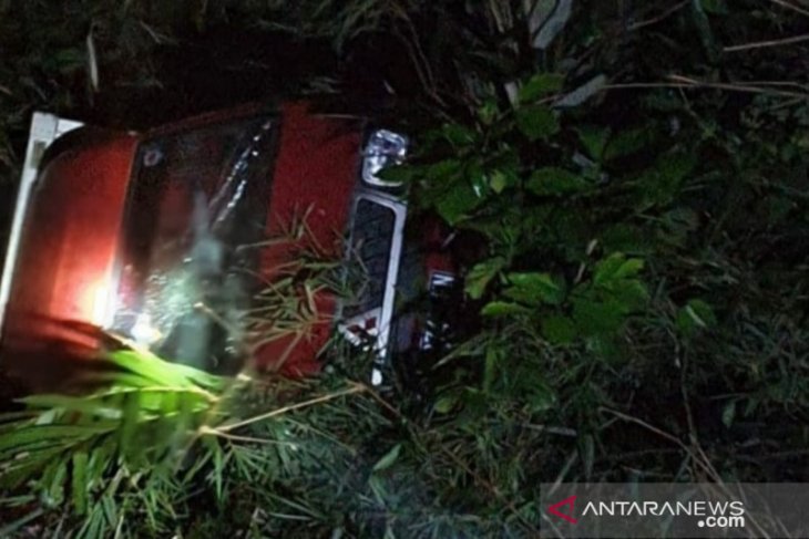 Sopir mobil boks tewas alami kecelakaan tunggal di Pagelaran-Cianjur