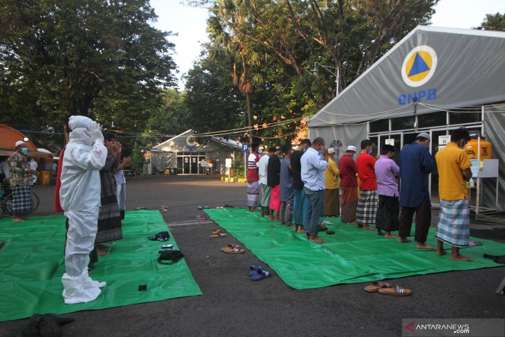 Shalat Idul Fitri di RS Lapangan Indrapura