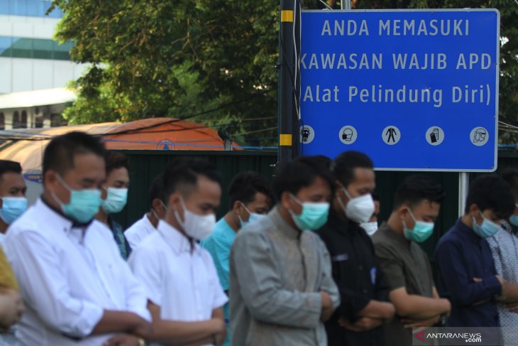 Shalat Idul Fitri di RS Lapangan Indrapura