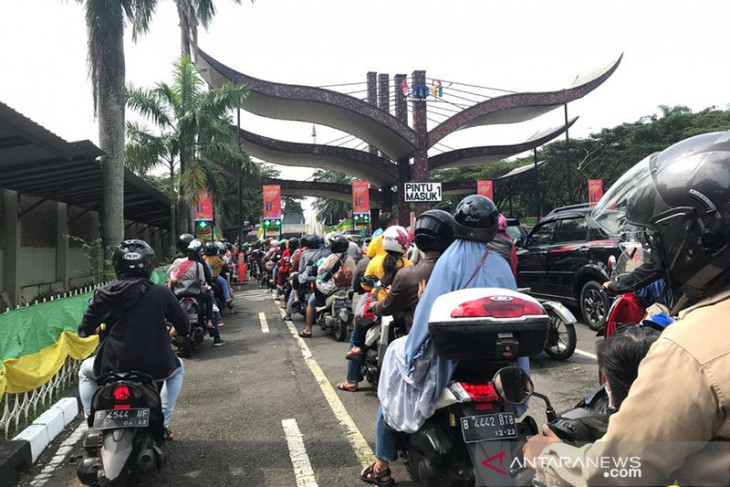 Ganjil-genap juga diterapkan di TMII dan Ancol