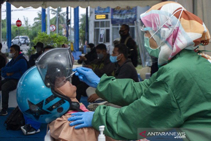 Layanan swab antigen gratis pemudik 