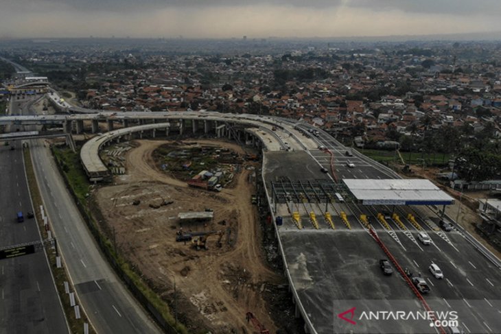 Uji coba lintasan proyek simpang susun Cileunyi 