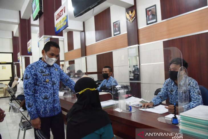 Bupati Lumajang pastikan layanan publik berjalan normal usai Lebaran